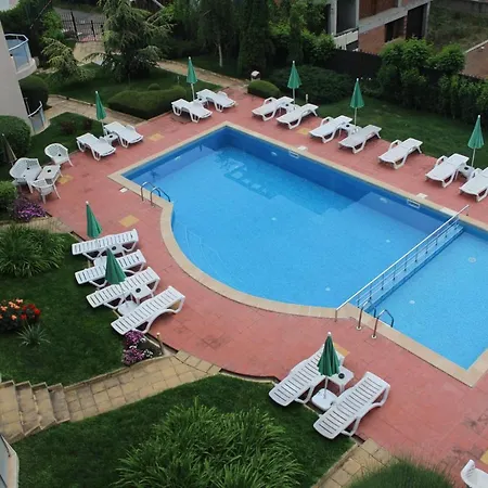 Complex Starfish със собствено паркомясто Свети Влас