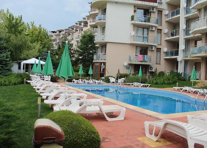 Апартамент Complex Starfish със собствено паркомясто