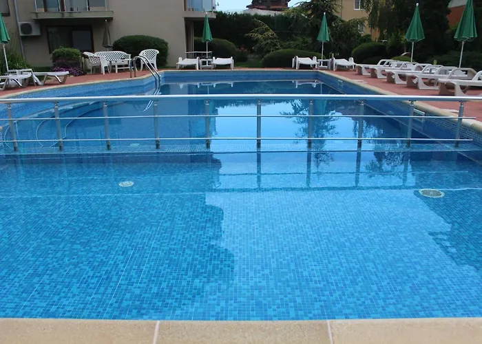 Апартамент Complex Starfish със собствено паркомясто